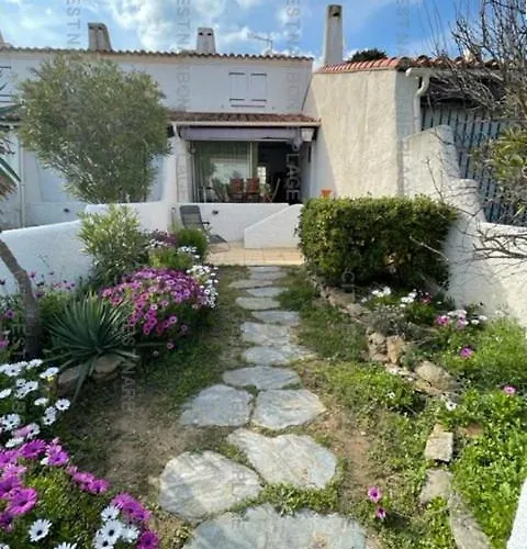 Maison Avec Jardin Sur Pierre La 6stp73 * Saint-Pierre-la-Mer (Aude)